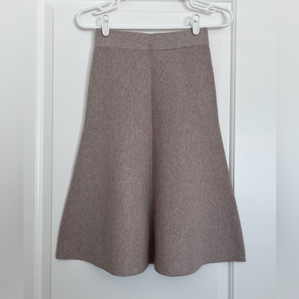 NWOT Ann Taylor Sweater Skirt. Oatmeal color. Cotton blended. Size XXSP (Petite)